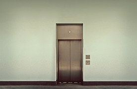 elevator-pixabay